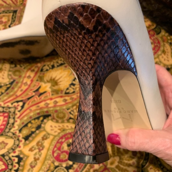 Marc Fisher White Women's Ankle Boots 81/2 - Picture 4 of 7